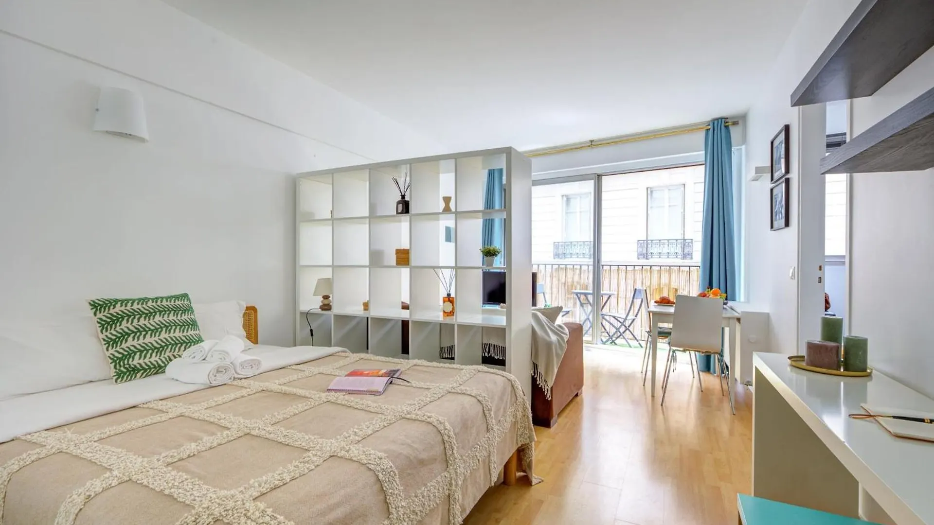 St Germain & Le Bon Marche With Balcony - Cityapartmentstay Paris 0*,